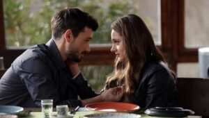 Hudutsuz Sevda Stagione 2 Episodio 12 con Sottotitoli in italiano