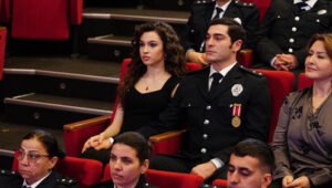 Bir Gece Masalı Stagione 1 Episodio 23 con Sottotitoli in italiano